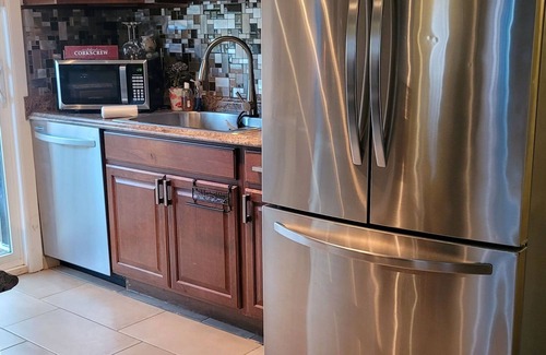 Anchorage House | A cozy home for a cozy stay! Including Super fast unlimited wifi and comfy beds!
