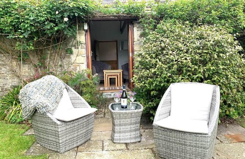 Gunnislake Apartment | A Delightful Barn in a Peaceful and Private Setting, Close to Dartmoor and the Beautiful Tamar Valley