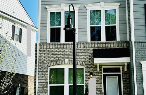 Midlothian House | A Diamond In Richmond