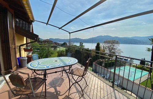 Angera Apartment | A dream on the lake