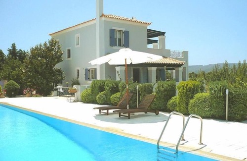 Agii Anargiri Villa | A dreamhouse for unforgettable vacation, 3min walking to the beach