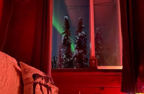 Fairbanks House | A Dry Cabin You Won't Want to Leave