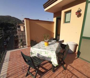 Mazzeo House | A DUE PASSI....