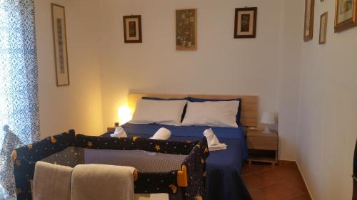 Mazzeo House | A DUE PASSI....