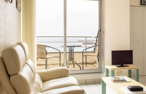 Erquy Apartment | A Erquy, en Bordure de la Plage du Centre, Face au Port de Pêche