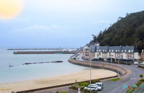Erquy Apartment | A Erquy, en Bordure de la Plage du Centre, Face au Port de Pêche
