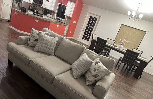 Auburndale House | A Florida Oasis with a private pool! 15 minutes to Lego land!