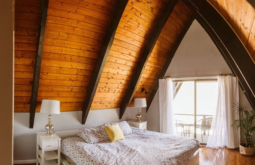 Manchester-by-the-Sea House | ♥A-Frame by the Sea|Perfect Retreat Space|Peaceful+Private |3 Floors|Firepit♥