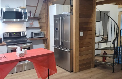 Yale Cabin | A-frame cabin in Historic Yale in a Gold panning Reserve on the Fraser River.