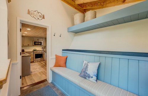 Ridgewood House | A-frame home w/large deck, game room, wood fireplace & near the lake - dogs ok