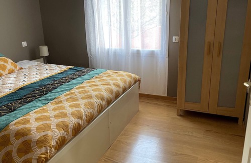 Cessenon-sur-Orb Villa | A fully-wheelchair accessible villa with great views