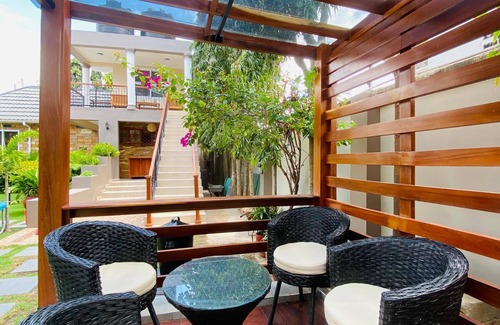 Mlingotini Apartment | A glimpse of Africa.