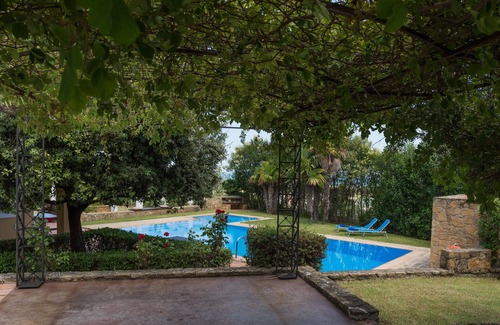 Kontomari Villa | A glorious 19th-century manor house with a beautiful private pool
