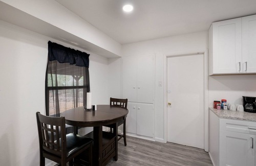 Southside House | A great place for short and medium stays, 5 minutes to Lackland Air Force Base.