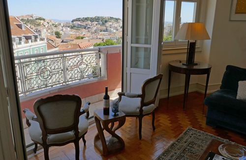 Pena Apartment | A Great View in Town