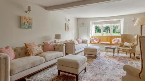 King's Stanley House | A handsome large 9 bedroom 17th Century village house moments from The Cotswold Way offering modern luxury in a peaceful location