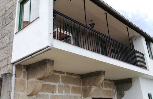 Ribadavia House | a haven of peace with magnificent views