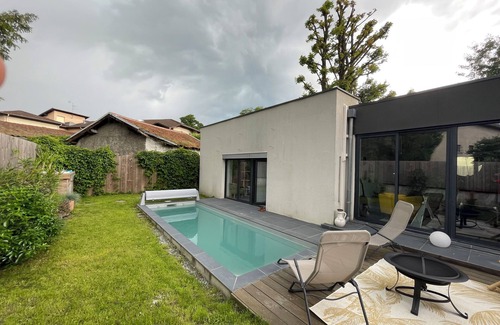 Saint-Martin-d'Heres House | A haven of peace in the town center. Architect-designed house to discover.