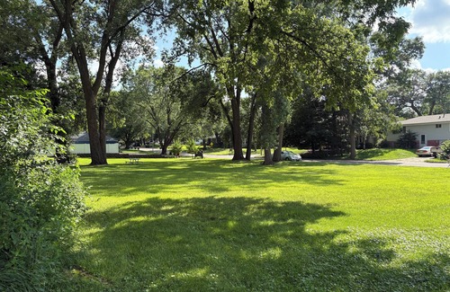 Richfield House | A Heart of a Twin Cities-Cute and Cozy House with Quiet Neighborhood