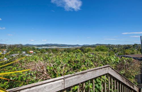 Onerahi House | A Hidden Gem - Whangarei Holiday Home