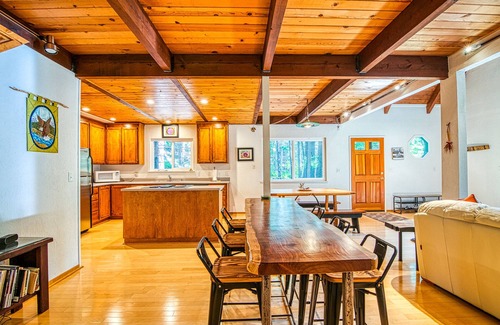 Arnold Cabin | A HIKERS DELIGHT WITH TRAILS RIGHT IN THE BACKYARD! SCENIC AS CAN BE!