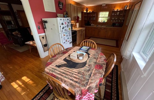 Chatham Cottage | A Hiker’s Haven in The White MountainsnA cozy cottage with breathtaking view’s