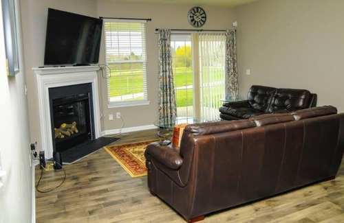 Plainfield House | A home away from home; Close to it all 🏡
