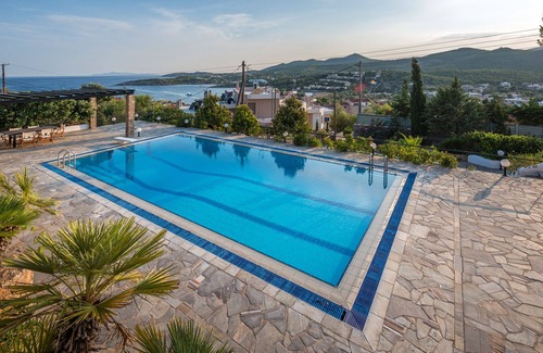 Lavreotiki Villa | A home for exploring Sounio