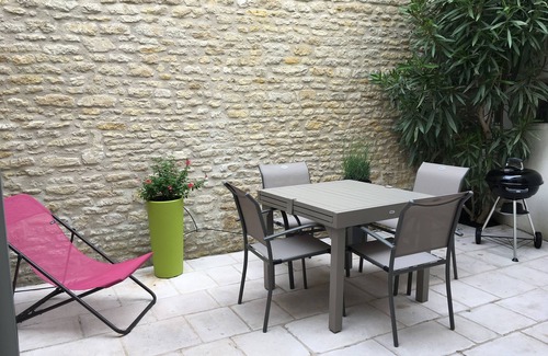 Le Chateau-d'Oleron House | A house in the heart of the village of Château d'Oleron