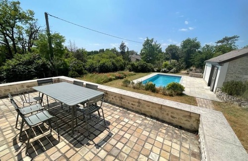 Boulancourt House | a house in the countryside with pool, near the golf d'Augerville