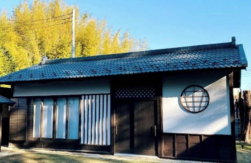 Yotsukaido House | A Japanesemodern house for rent surrounded by the scent of tatami mats and the warmth of woodpets - Ikshuku Ikkei Life Connection Kotoshiro/Yotsukaido Chiba