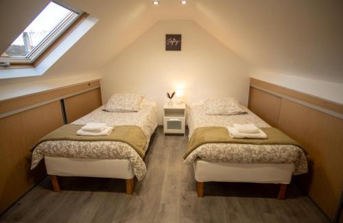 Le Pin Apartment | A L'Ombre du Pin "7" - Spacious T3 Duplex near Disneyland and Paris, 1-6 Guests