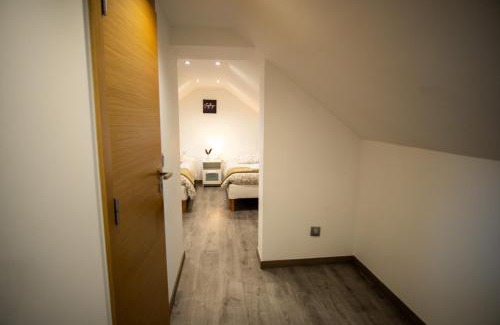 Le Pin Apartment | A L'Ombre du Pin "7" - Spacious T3 Duplex near Disneyland and Paris, 1-6 Guests