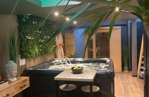 Loison-sous-Lens Bed & Breakfast | A la Belle Étoile, le spa détente céleste