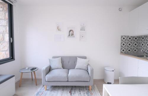 Orsay Apartment | A la meulière d'Orsay, vue sur la vallée, au calme
