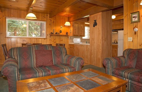 South Lake Tahoe Cabin | A Little House in the Big Woods - Near Ski Resorts and Camp Richardson Resort