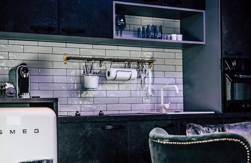 Soell Apartment | A LITTLE LESS CONVERSATION 43 m double storey - Boutique Apartments OLD SCHOOL