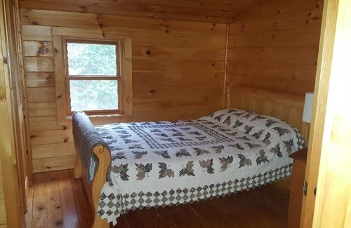 Errol House | A Little Piece of Heaven with Corridor 18 at your front door! Direct Snow