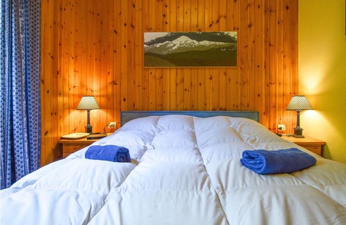Abetone Apartment | A lot of wood and a lot of nature.