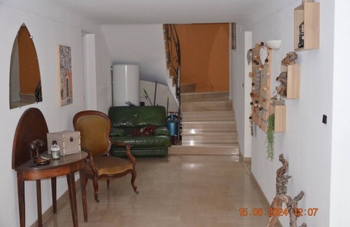 Cavaillon Bed & Breakfast | A Louer Chambre en RDC Dans une Villa à Étage au Calme à 2 mn du Centre Ville