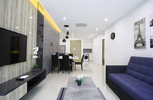 Central District Apartment | A Lovely, High-Floor 2BR Suasana Suites, Views