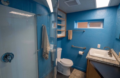 Homer Cottage | A lovely little cottage featuring amazing views of Kachemak Bay.
