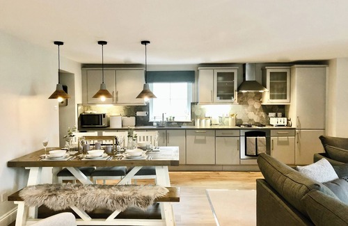 Portinscale Cottage | A luxurious apartment, beautifully decorated with stunning views.