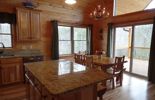 Berkeley Springs Cabin | A luxurious cabin quietly tucked away in the woods, pet friendly, WiFi