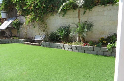 Beit Shemesh Apartment | A Luxurious Garden apartment with another private unit attached