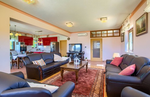 Ruzic Villa | A luxurious holiday experience in Dalmatian Countryside