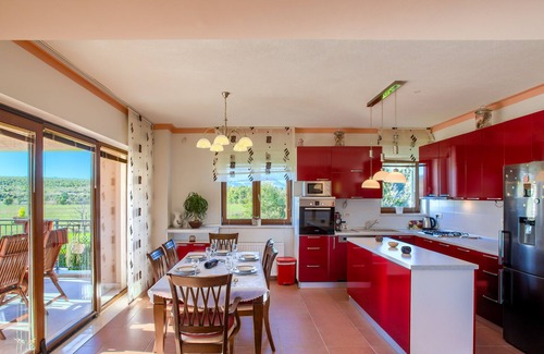 Ruzic Villa | A luxurious holiday experience in Dalmatian Countryside