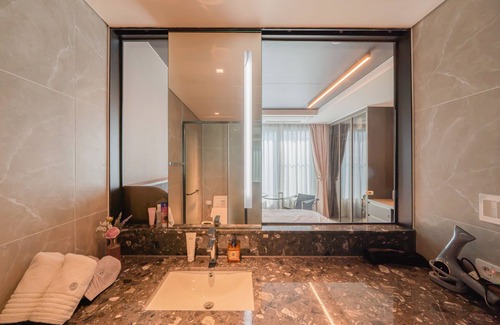 Suyeong-Gu Condo | a luxurious studio apartment