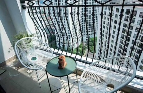 Thanh Xuan Apartment | A luxury apartment @ Royal City 72A Nguyen TTrai str., Thanh Xuan Dist. Ha Noi