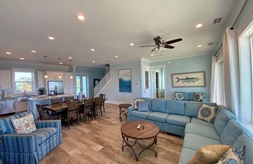 Surf Side Shores House | A Luxury Beachfront Escape